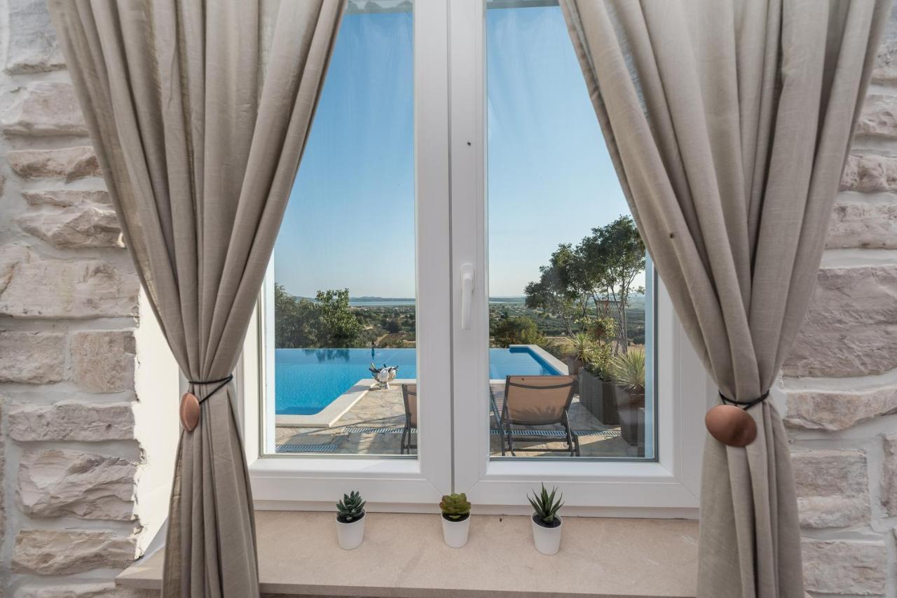 Brand New Villa Cara D Oro, Vrana Vrana  Екстер'єр фото