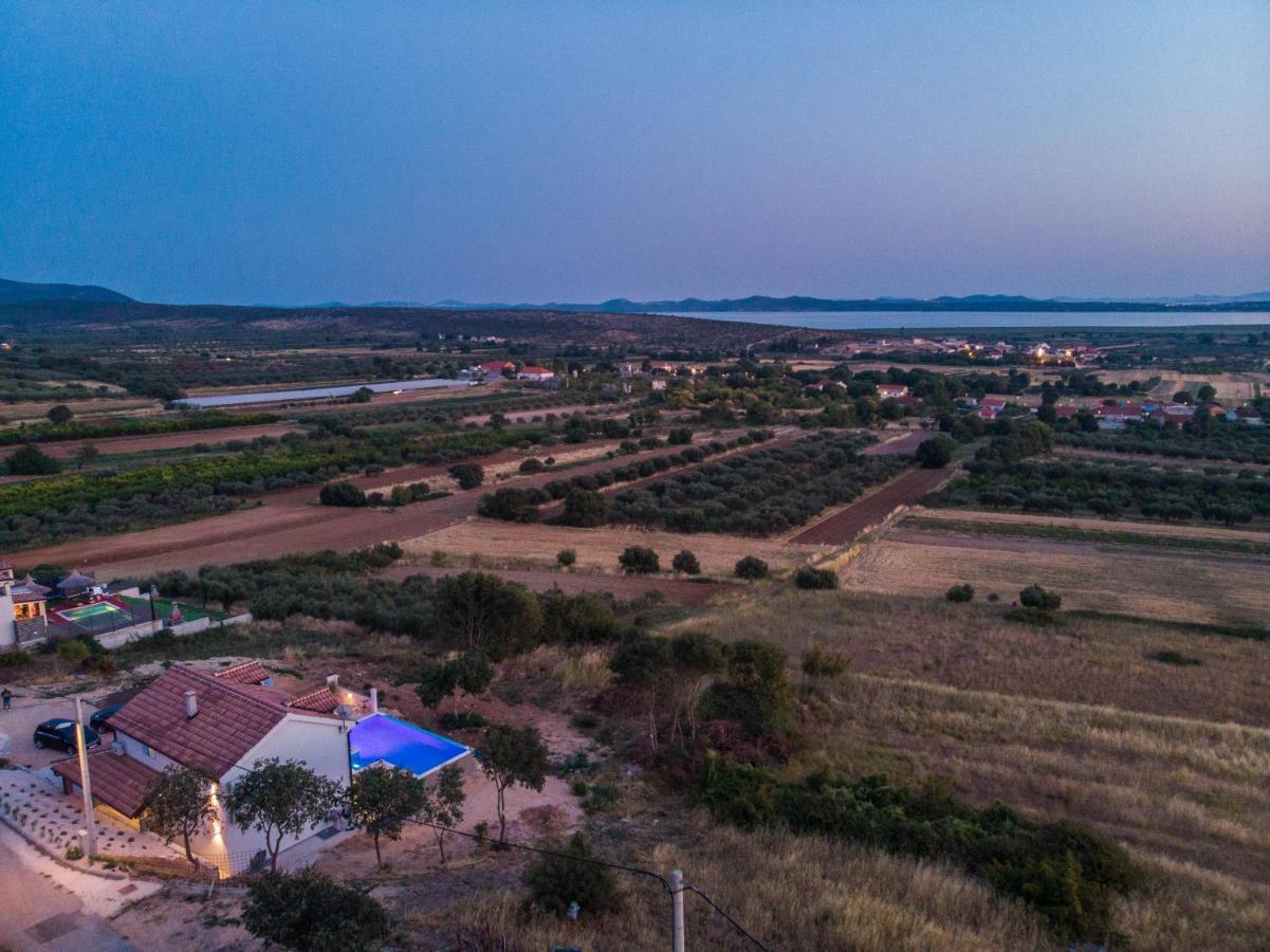 Brand New Villa Cara D Oro, Vrana Vrana  Екстер'єр фото
